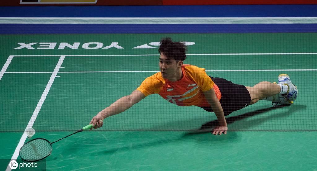 他的成就不 他的成就不